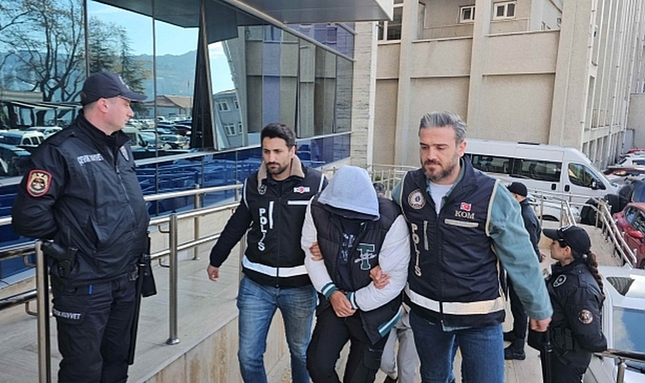 Zonguldak'ta pos tefeciliği operasyonunda 3 şüpheliden 2'si tutuklandı