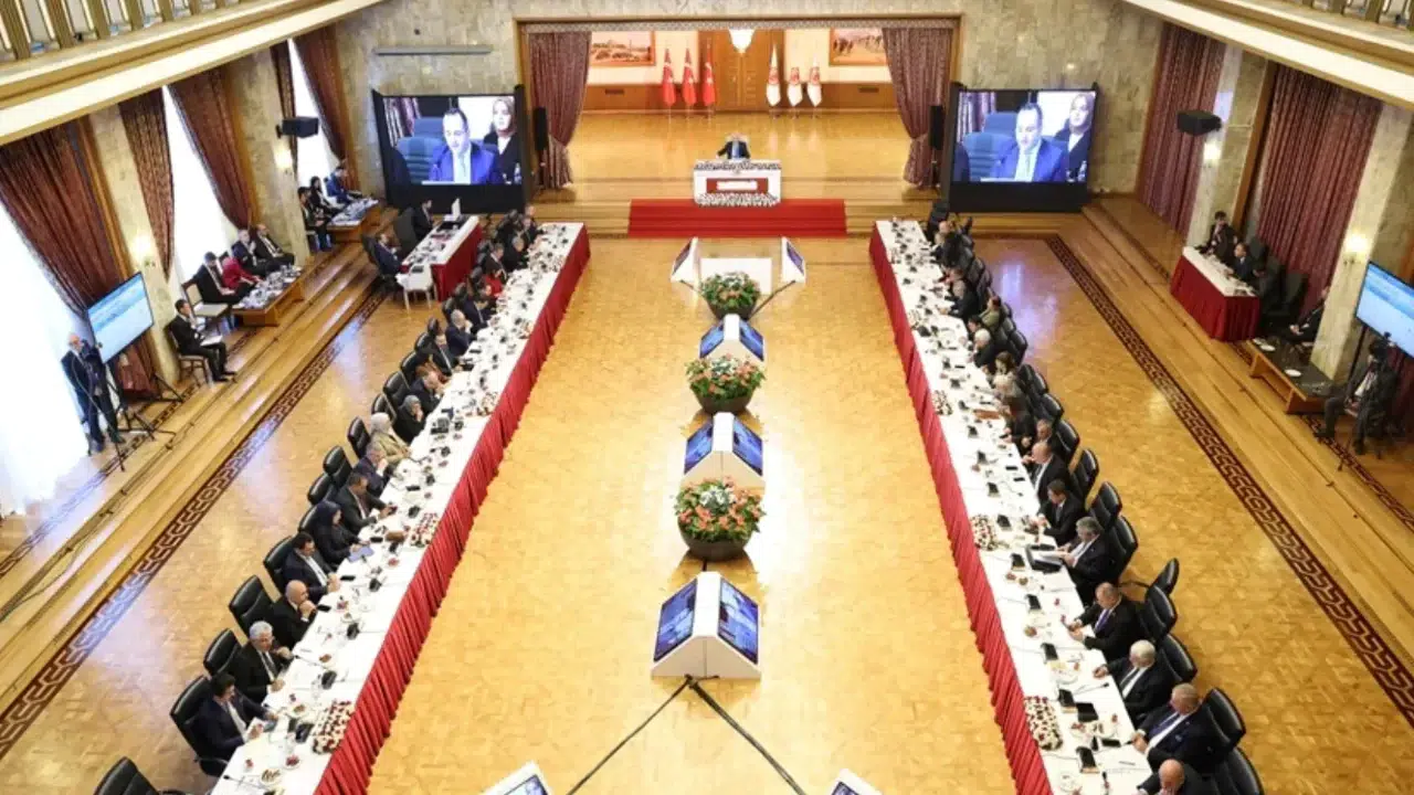 AK Parti ve CHP'nin süreç raporlarını sunacağı tarih belli oldu