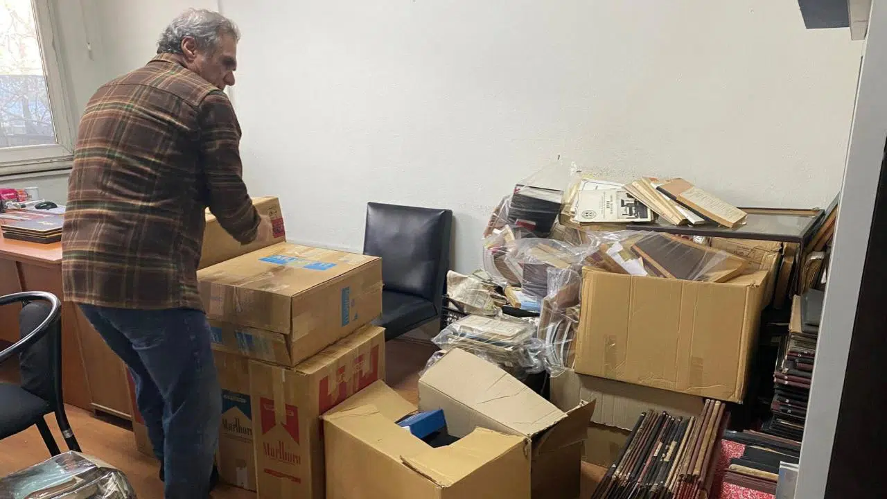Belediye Kültür Merkezi’nden çıkarılan Karbonifer Arşivi yeniden taşındı