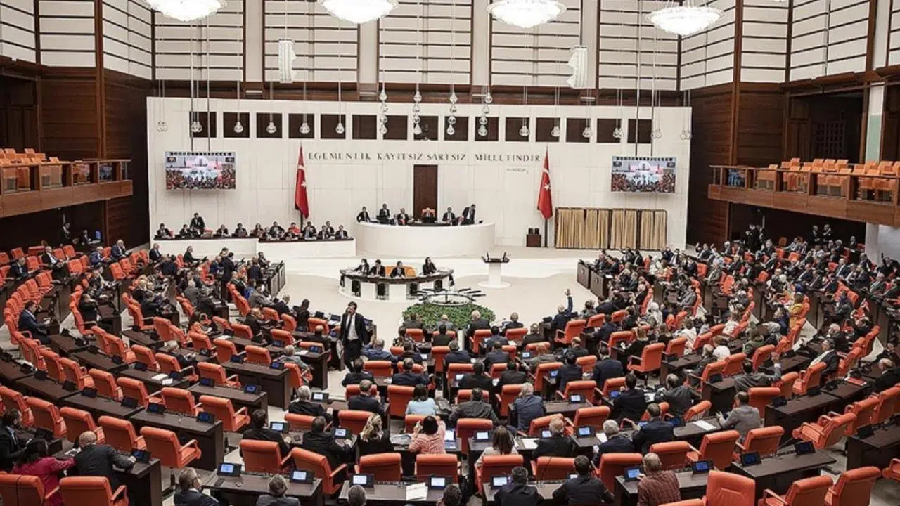 TBMM’de bütçe maratonu sürüyor, Genel Kurul 14 gün aralıksız çalışacak