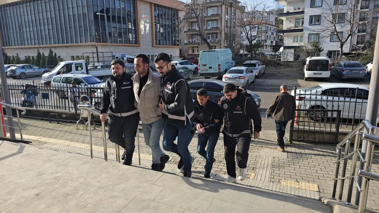 Ereğli’de tefecilik operasyonu; 2 şüpheli adliyeye sevk edildi