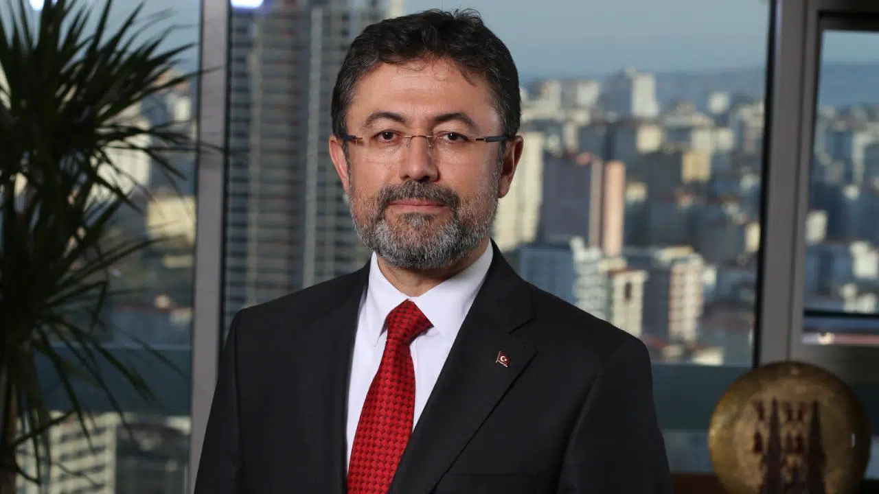 Tarım ve Orman Bakanı İbrahim Yumaklı dosyalarıyla geliyor!