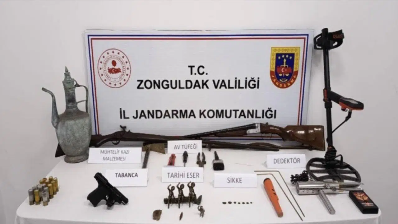 Zonguldak’ta Tarihi Eser Operasyonu: Çok Sayıda Eser ve Silah Ele Geçirildi