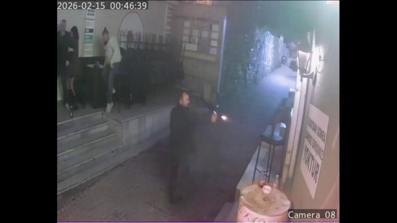 Ereğli'de eğlence mekanına silahlı baskın: 2 yaralı