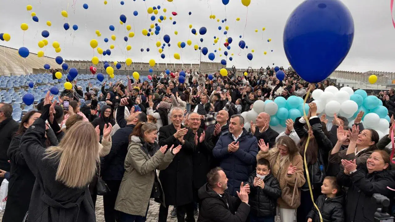 Asaf'ın balonları gökyüzüne yükseldi!