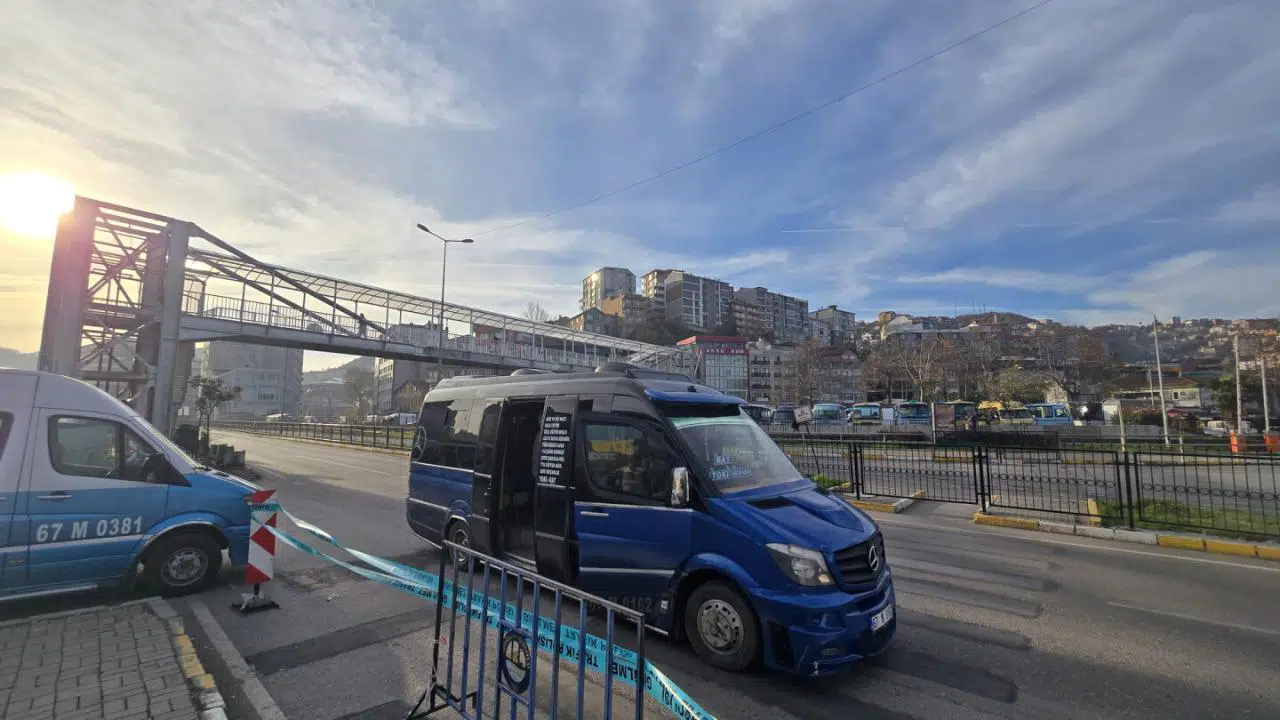 Zonguldak'ta Uğur Mumcu Kavşağı’ndaki çalışmalar nedeniyle gece saatlerinde trafik durdurulacak