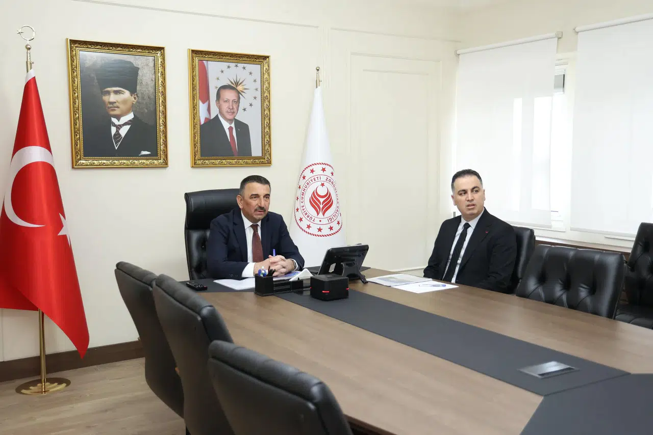 Zonguldak Valisi Hacıbektaşoğlu 'Sosyal Risk Haritaları' toplantısına katıldı