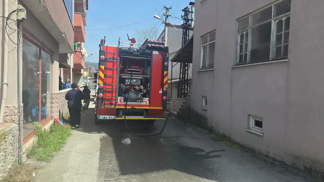 Ereğli'de korkutan şofben yangını: Anne ve engelli kızı hastanelik oldu