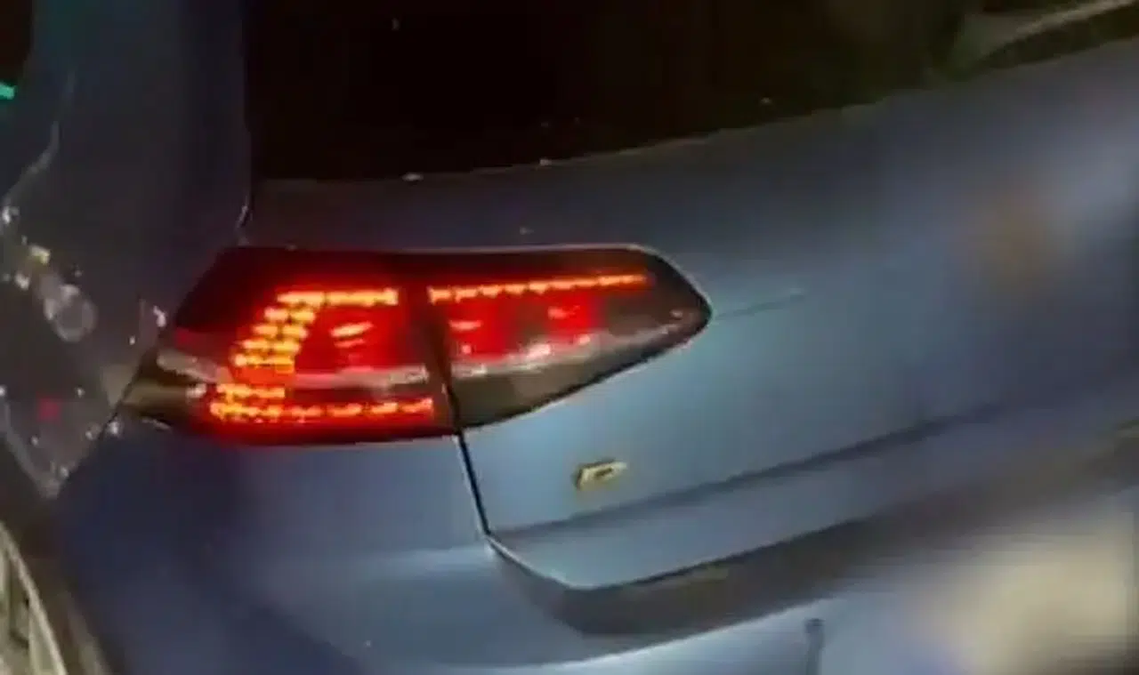 Vatandaşın İhbarıyla Abartı Egzozlu Otomobil Trafikten Men Edildi