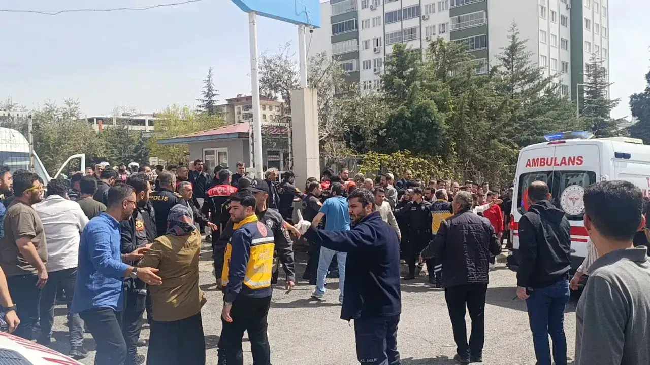 Kahramanmaraş'ta ortaokula silahlı baskın: Ölü ve yaralılar var