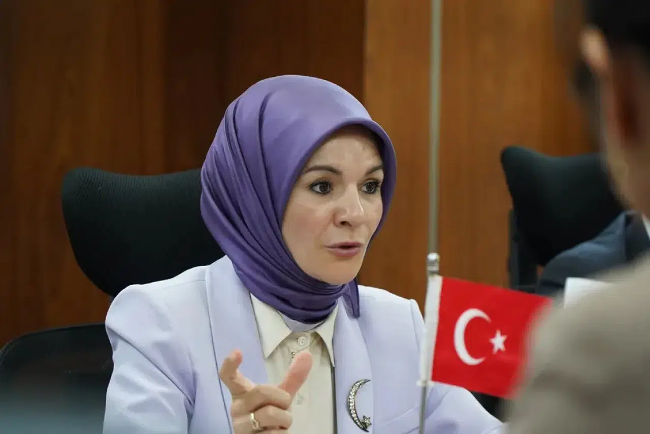 Bakan Göktaş: "Dijital dünyada çocukları korumak için toplumsal seferberlik ilan etmeliyiz"