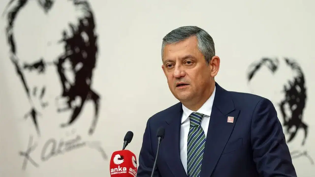 CHP'li Özel: "Gazetecilerin emeklerinin sömürülmediği bir Türkiye’ye ihtiyaç var"