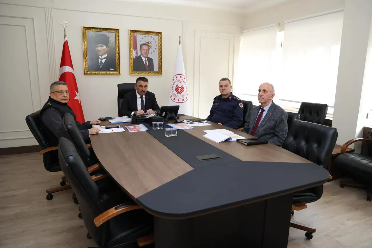 Okul önlerine polis kalkanı | İşte Zonguldak'ta son durum