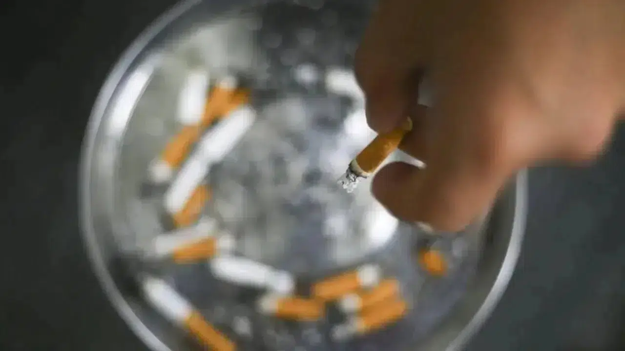 Sağlık Bakanlığı yeni adımı duyurdu: Sigaralar artık kimlikle satılacak