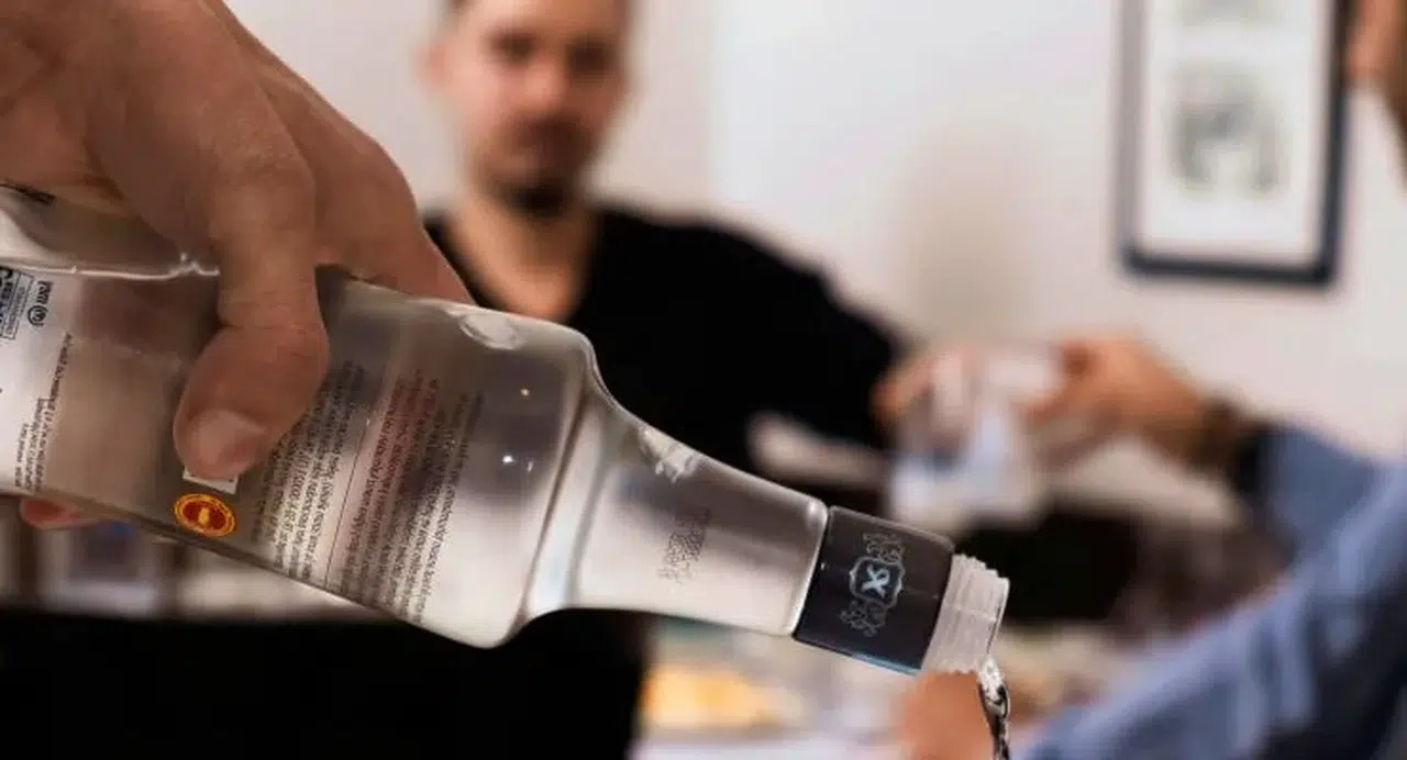 Meclis alkol markalarının isim ve logosunu yasaklamaya hazırlanıyor