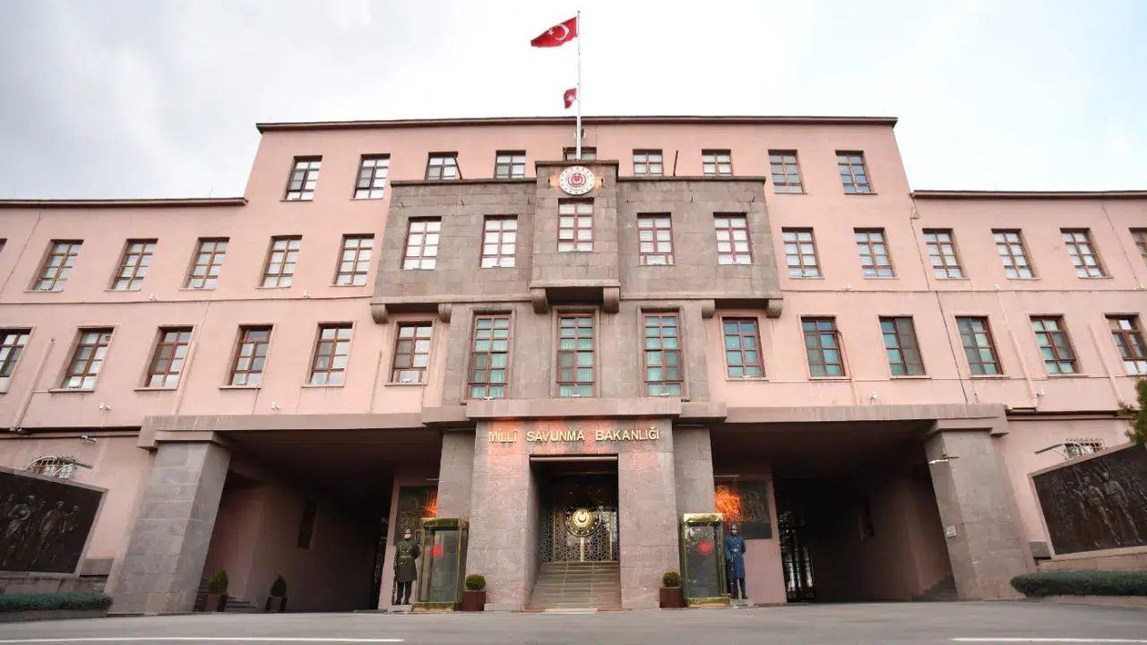 MSB: Yunanistan uluslararası yükümlülüklerini göz ardı etti