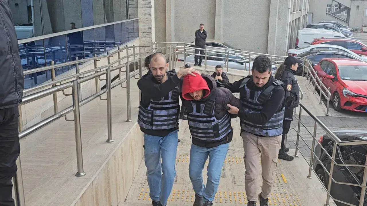 Eşinin Dayısını Öldüren Sanığa İndirimsiz Müebbet Hapis