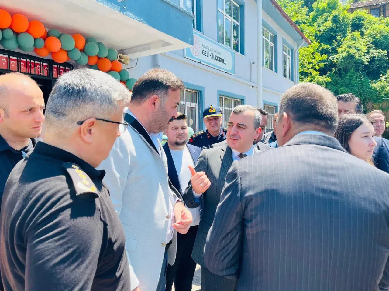 Şehit Jandarma Er Arif Çakır Kütüphanesi Gelik’te açıldı
