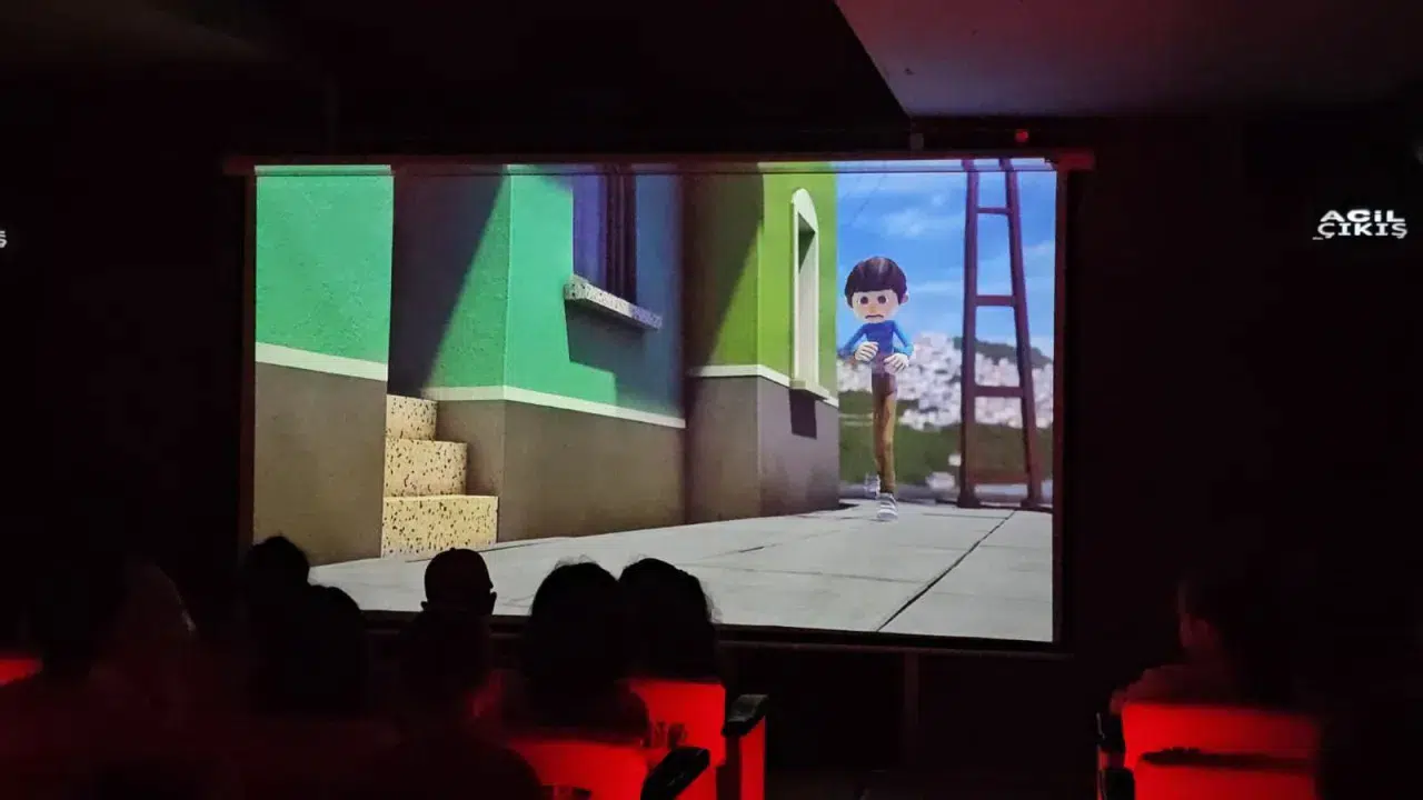 TRT Sinema Tırı Zonguldak'ta çocuklarla buluştu