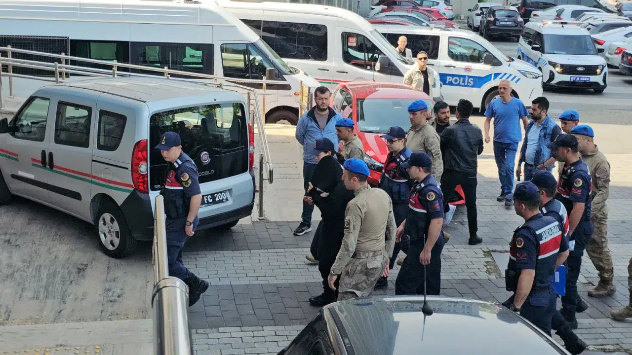Zonguldak'taki bıçaklı cinayette ihbarı yapan zanlı suçunu itiraf etti