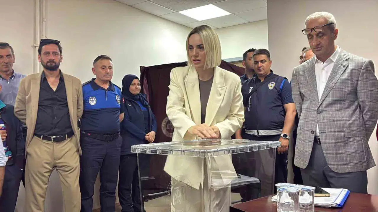 Akçakoca Belediye Başkan Vekilliği'ne Alev Ünal seçildi