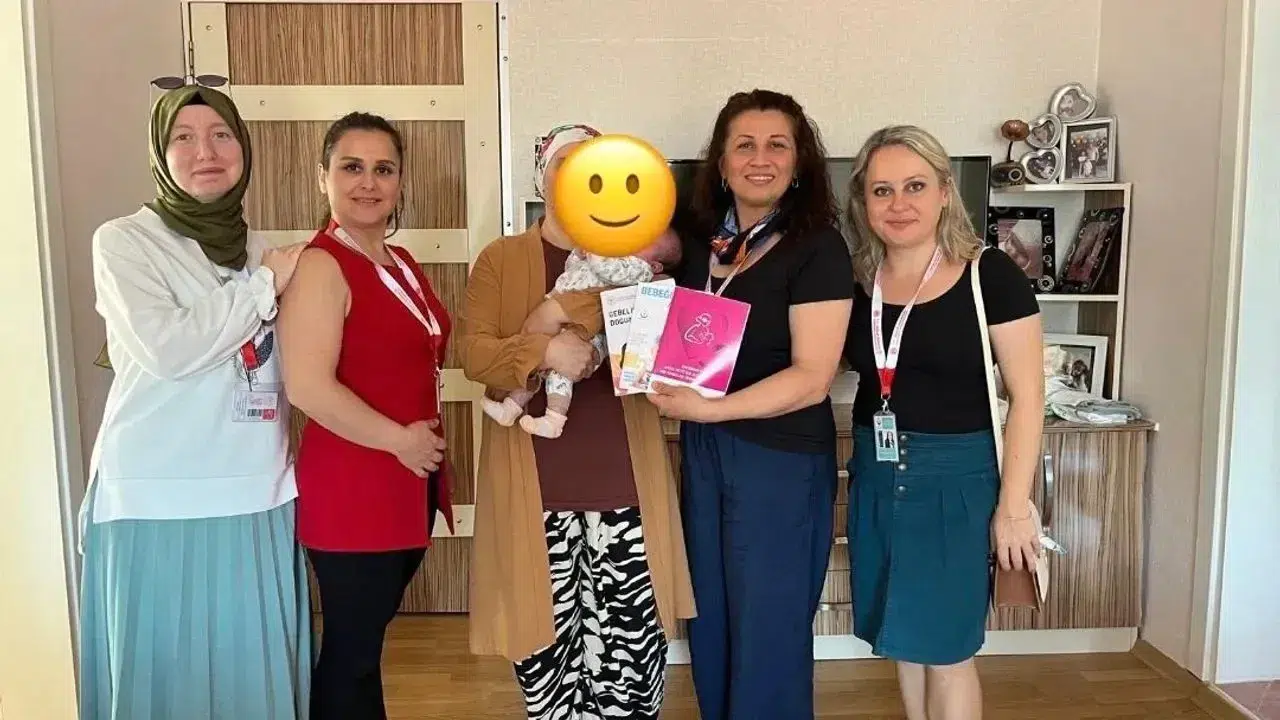 Gebelere ve lohusalara ev ziyaretiyle uzman desteği