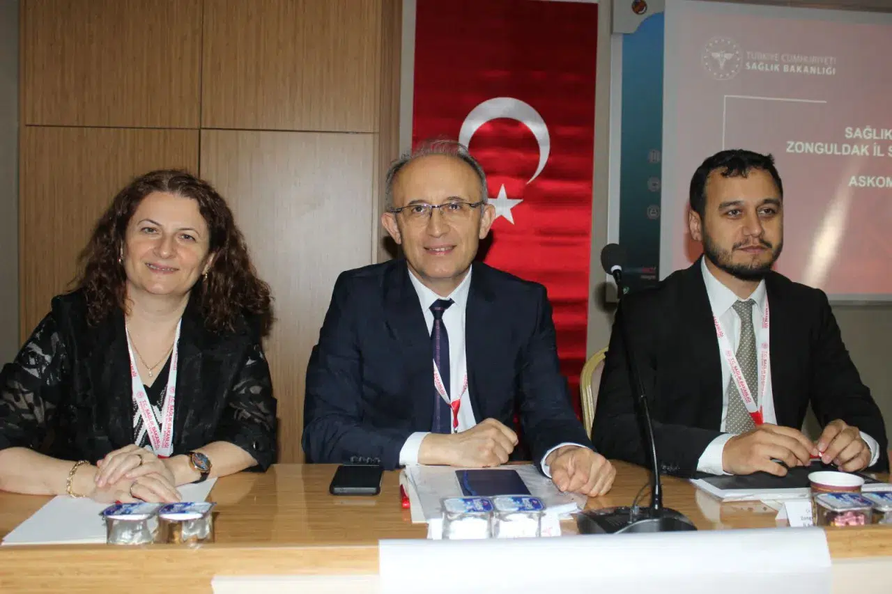 Zonguldak'ta 5 ilin sağlık müdürü acil hasta sevkleri için bir araya geldi