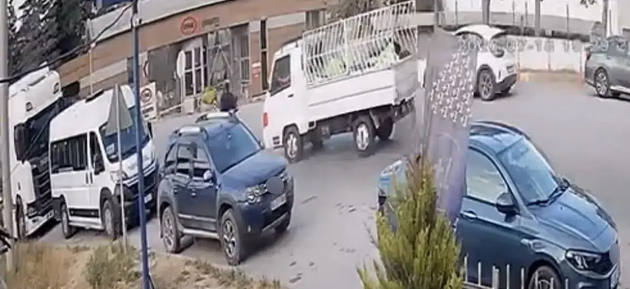 Bolu-Mengen karayolunda motosiklet ile kamyonet çarpıştı: 1 ölü, 1 yaralı