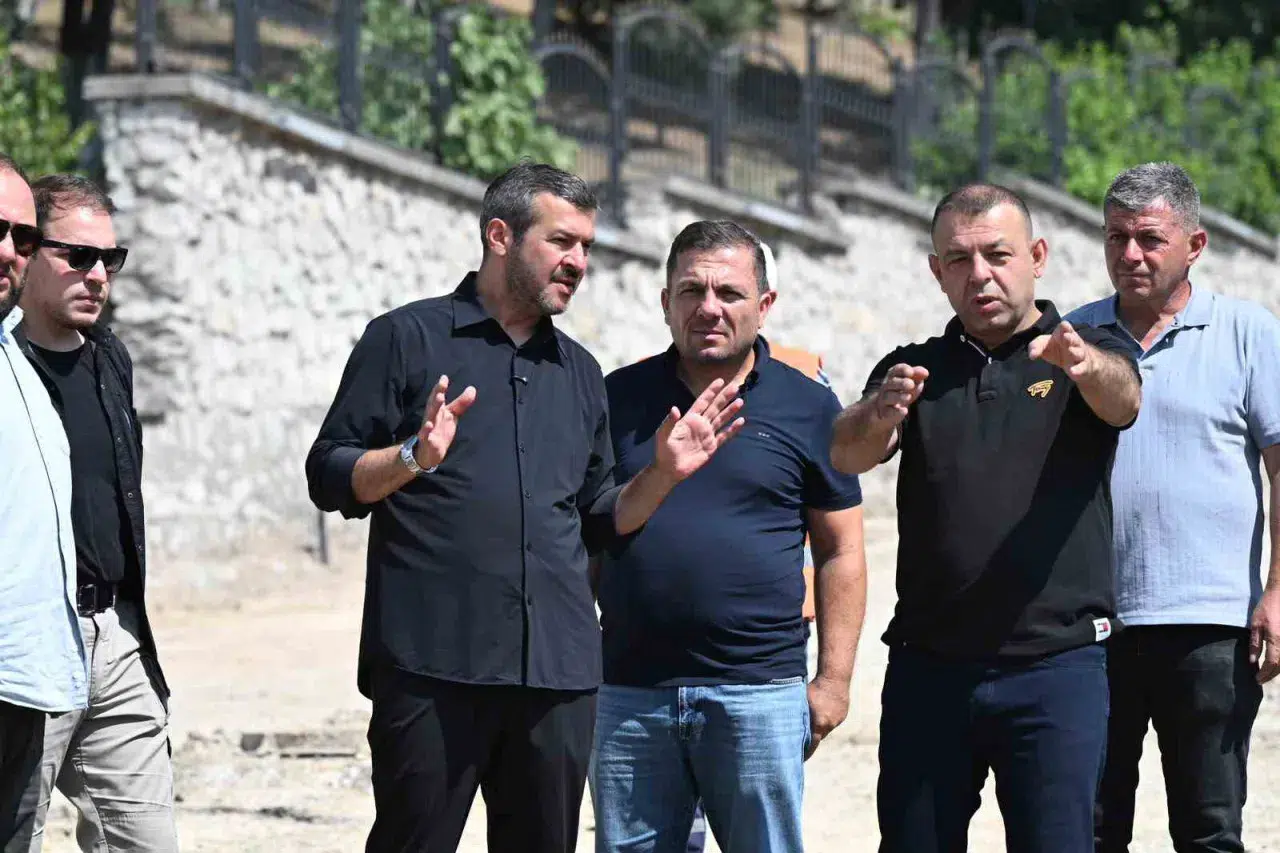 Belediye Başkanı Çetinkaya sahada incelemelerde bulundu