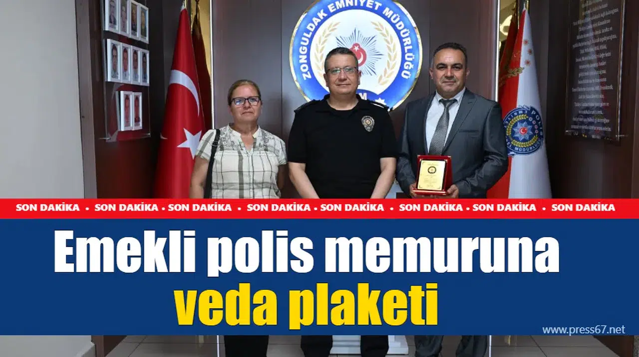 Emekli polis memuruna veda plaketi