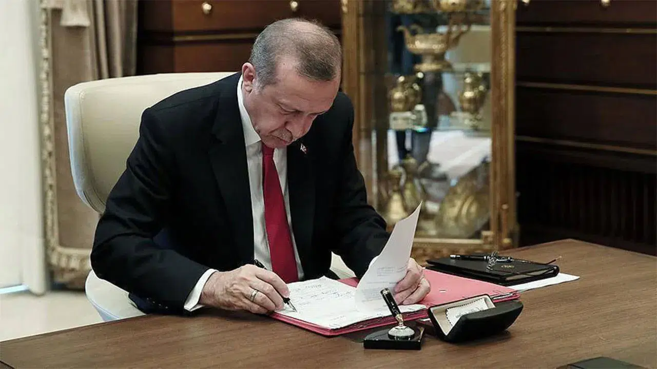 9 ülkeye büyükelçi, 10 üniversiteye rektör ataması yapıldı