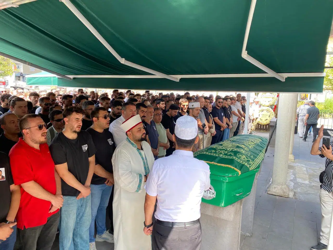 İstanbul'daki kaza sonrası hayatını kaybeden kameraman memleketinde toprağa verildi