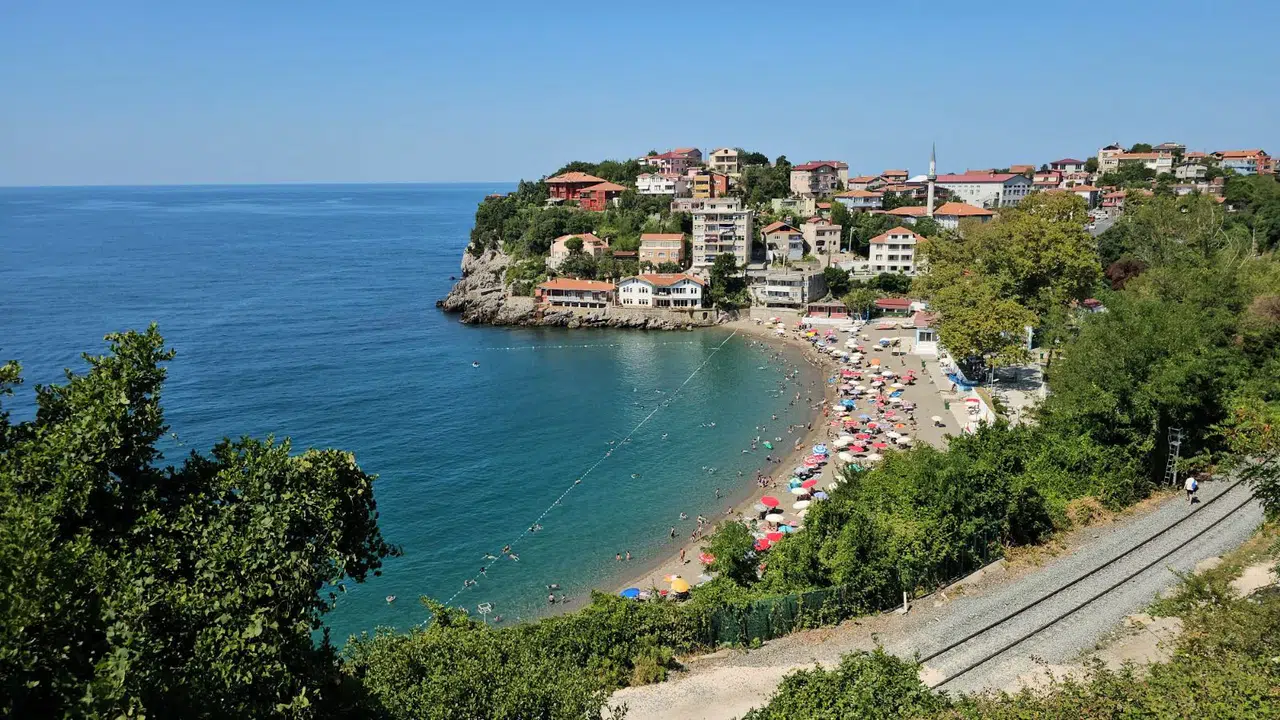 Zonguldak’ta Kapuz Plajı’nda “Kadınlar Günü” uygulaması sona eriyor