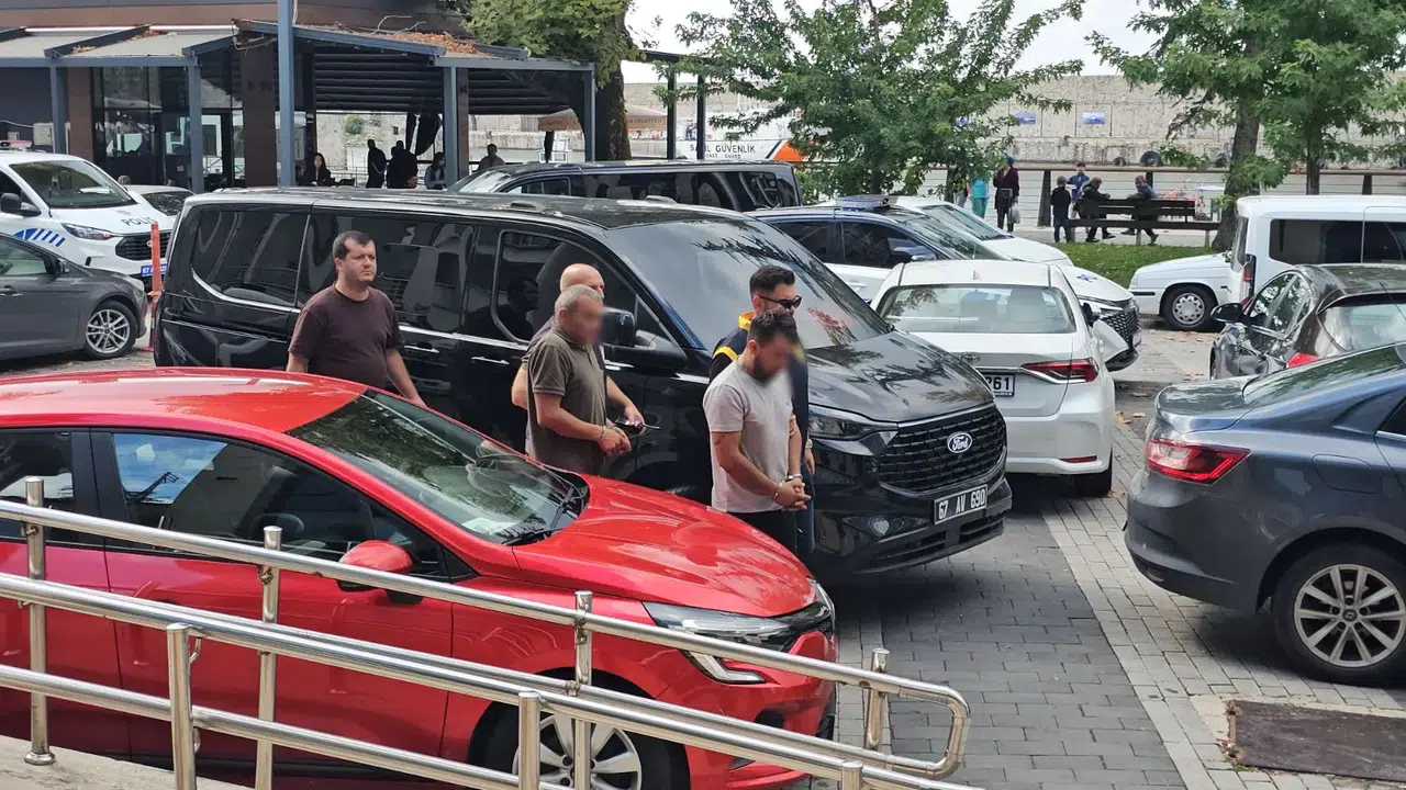 Zonguldak'ta ruhsatsız maden ocağındaki ölüme ilişkin 5 şüpheli adliyeye sevk edildi