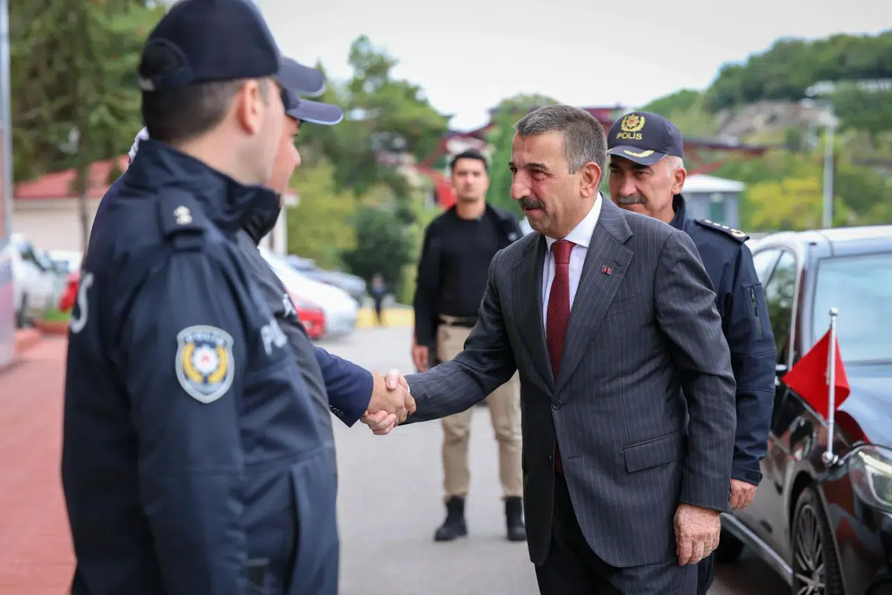 Zonguldak Valisi Hacıbektaşoğlu'ndan Yeni Emniyet Müdürü Kaba'ya 'Hayırlı Olsun' Ziyareti