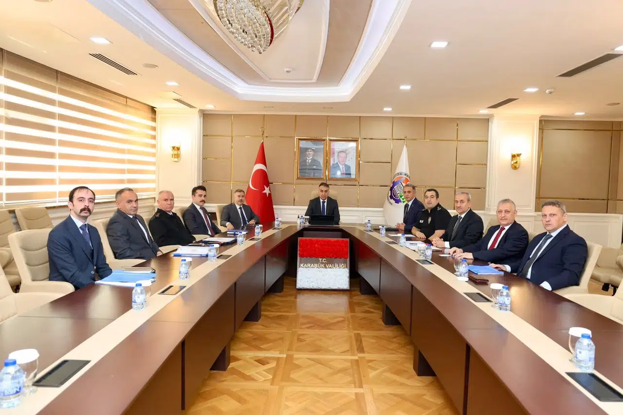 Karabük'te okul ve çevrelerinde güvenlik tedbirleri değerlendirildi.