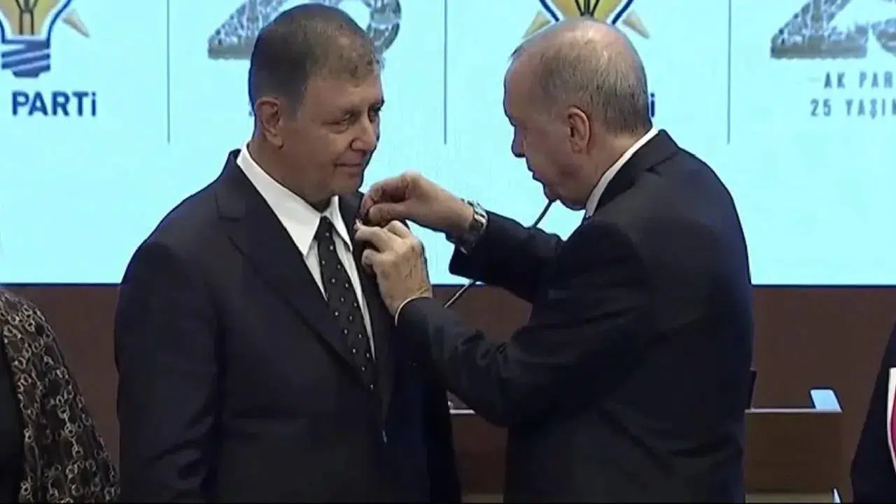 Cemil Tugay, AK Parti'ye geçiş sürecini ve Murat Kurum ile Erdoğan'la görüşmelerini anlattı