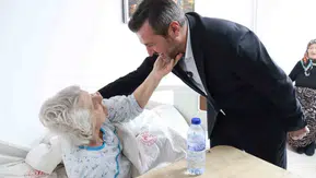 Karabük Belediye Başkanı Çetinkaya’dan Huzurevine Vefa Ziyareti