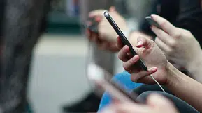 Televizyon izleme süresi 40 dakikaya düşen gençlerin dijital okuryazarlığı yüzde 57,2’ye çıktı