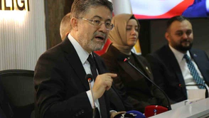 Bakan Yumaklı: "Üç tarafı denizlerle çevrili güzel ülkemin beş tarafı çatışmalarla, savaşlarla, her türlü krizle çevrilmiş durumda"