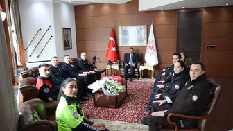 Vali Hacıbektaşoğlu'ndan polislere 181. yıl tebriği