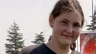 Menenjit Şüphesiyle Hastaneye Kaldırılan 14 Yaşındaki Öğrenci Hayatını Kaybetti