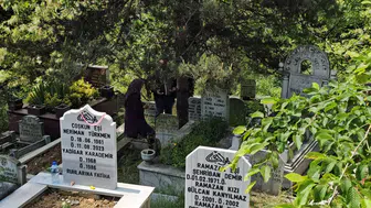 Zonguldak'ta bayram öncesi kabristanlara ziyaretçi akını