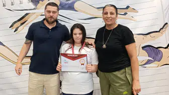 Lösemiyi yenen Masal Çelik, yüzmede Türkiye birincisi oldu