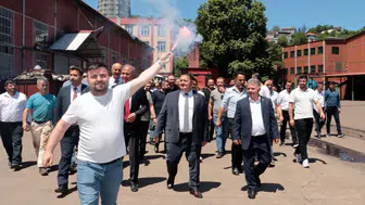 Genel Başkan Yeşil’e meşaleli karşılama