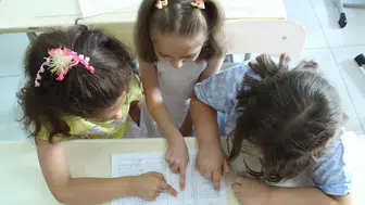Yaklaşık 18 milyon öğrenci yarın karne alarak yaz tatiline giriyor.