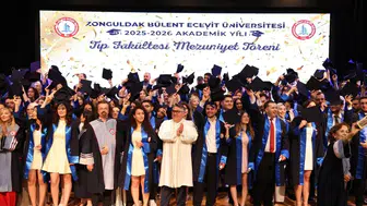 BEUN’da genç doktorlar meslek hayatına uğurlandı