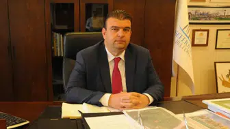 Seferihisar Belediye Başkanı yolsuzluk soruşturmasında gözaltına alındı