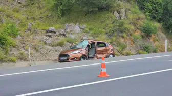Zonguldak'ta tırla çarpışan otomobildeki yaşlı çift yaşamını yitirdi
