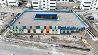 Karabük'te yeni anaokulunda incelemeler sürüyor